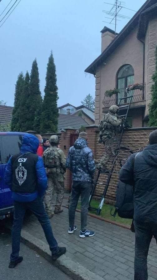 НАБУ и СБУ проводят обыски у министра экономики Любченко, подавшего вчера в отставку